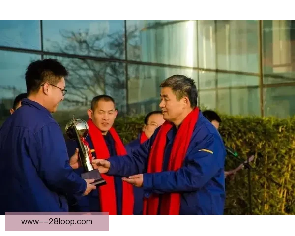 中国男足主帅信心满满誓言迎接新挑战誓将带领球队走向更高峰